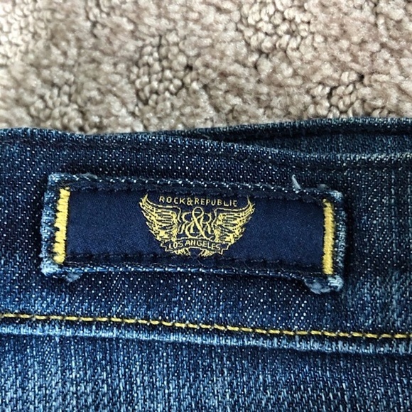 Rock & Republic Gold Embroidered ‘R&R’ Pocket Low Rise, Tapered Leg Jeans, 26 - Picture 4 of 10